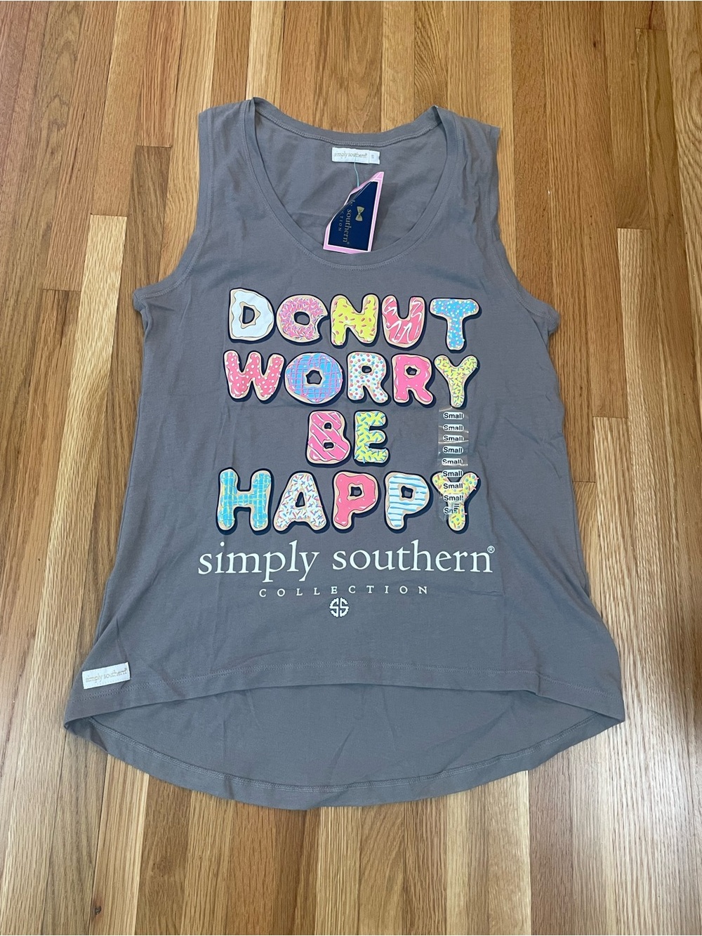 NEW Simply Southern Women's Gray 'Donut Worry Be Happy' Graphic Tank